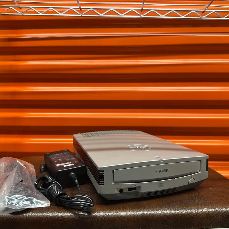 Yamaha CRW-F1UX - USB2 CD-RW 44x24x44x - CD Tattoo - FREE SHIPPING