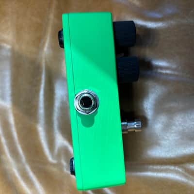 Electro-Harmonix Lizard King Bass Octave Fuzz 2024 - Present - Green image 3