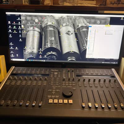 Solid State Logic Nucleus mk1 2010-2015 - Grey image 2