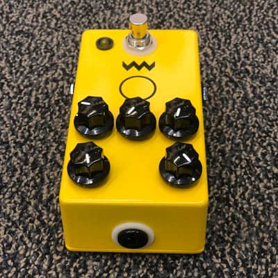 JHS Charlie Brown V4 2016 - Present - Yellow image 3
