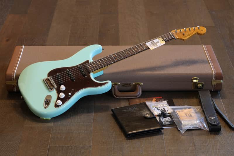 2024 Fender '62 Flamethrower Stratocaster Electric Guitar Surf Green Relic + OHSC