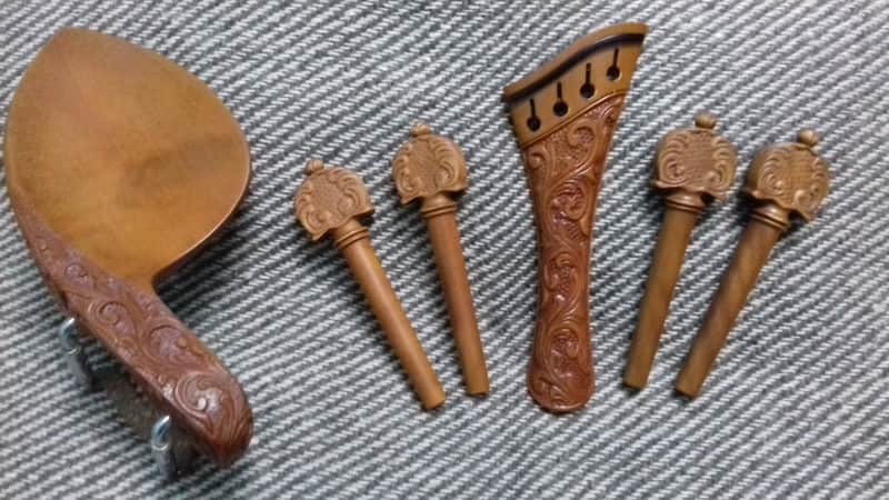 wbo carved accessories for violin 4/4 2020 black image 1