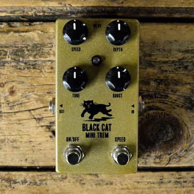 Black Cat Mini-Trem Tremolo/Clean Boost