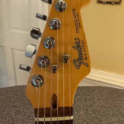 1989 Fender Stratocaster with lace sensor original pickups and rosewood fretboard image 3