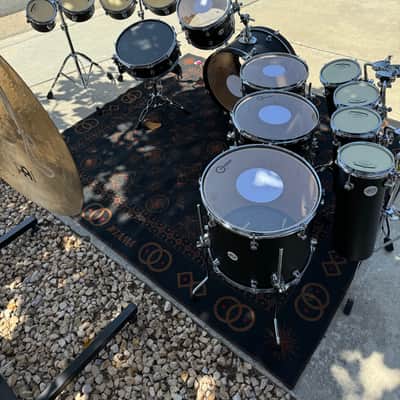 HUGE DW Design Drum Kit w/ Hardware image 5