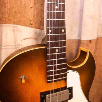 Epiphone Sorrento 1963 Royal Olive image 7