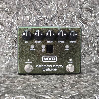 MXR M292 Carbon Copy Deluxe Analog Delay Pedal image 2