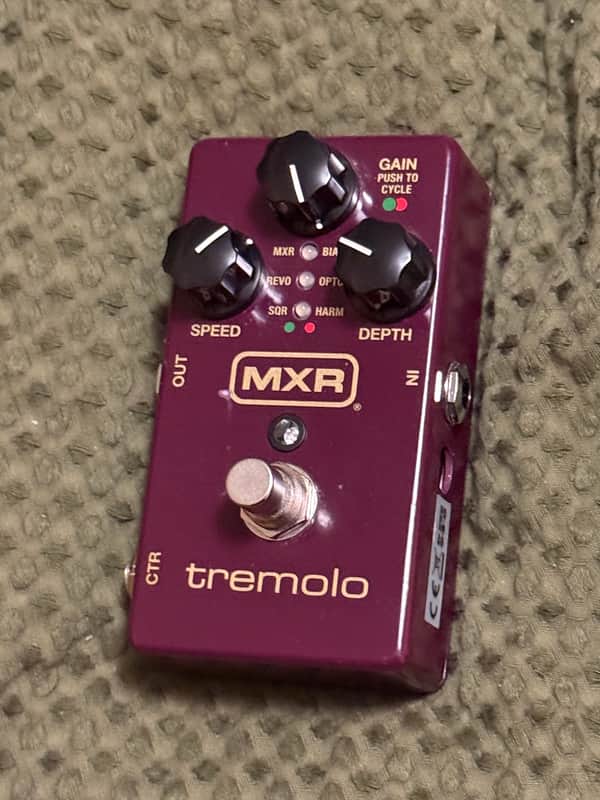MXR M305 Tremolo