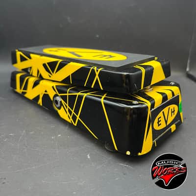 Dunlop Evh95 Cry Baby Wah Wha Van Halen Yellow Stripes? image 2