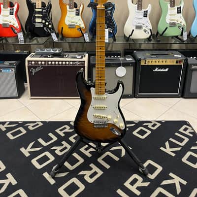 Fender Eric Johnson Signature '54 "Virginia" Stratocaster 2020 - Present - 2-Color Sunburst image 1