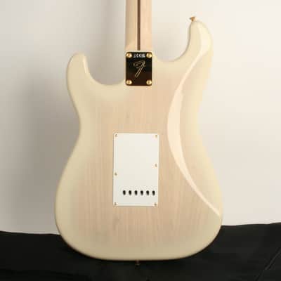 Fender Richie Kotzen Stratocaster Maple Fingerboard Transparent White Burst JD25016084 image 2