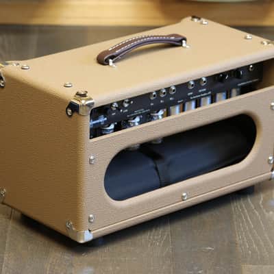 Two Rock Vintage Deluxe 6L6 35-Watt Guitar Amp Head Vintage Brown + Cover & Footswitch image 4