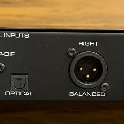 RME ADI-2 DAC FS V2 AKM AK4493 – Complete w/ Remote & Original Box image 5