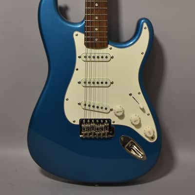 2023 Squier Classic Vibe '60s Stratocaster Lake Placid Blue image 1