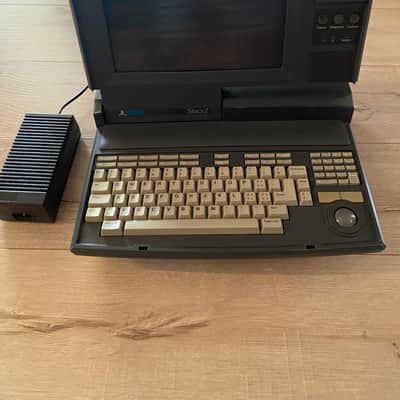 Atari stacy 1989 image 8