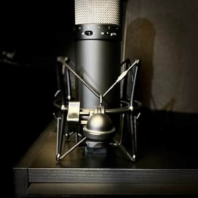 Universal Audio Sphere DLX Large Diaphragm Modeling Microphone image 5