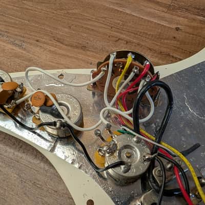 Fender Loaded Stratocaster Guitar Pickguard American HSS 2007 White image 10