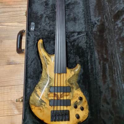 Roscoe SKB 3005 Fretless 5 String Bass Ash Body Buckeye Burl Top NTMB-918F image 1