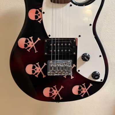 Peavey Rockmaster - Whimsical Skulls finish image 2