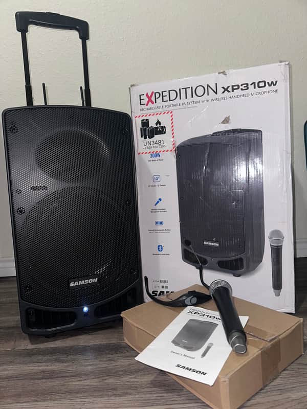 Samson Expedition XP310w-D 300-Watt Portable PA System with Wireless Microphone and Additional Headset Bild 1