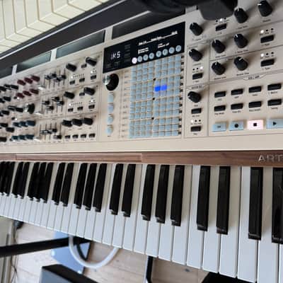 Arturia PolyBrute 12 61-Key Synthesizer & Warranty Extended 18 Months