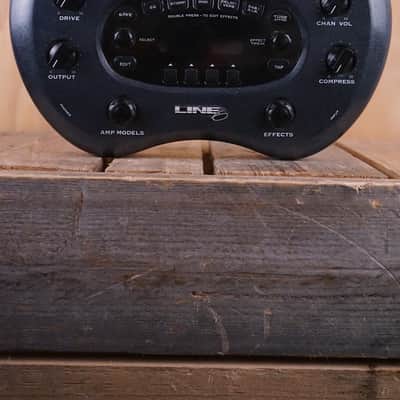 Line 6 Bass POD Bass Amp Modeller and Multi-Effects Guitar Processor image 1