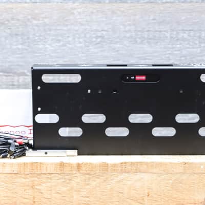 Voodoo Lab Dingbat Small with Pedal Power 2 Plus Pedalboard with Power Supply image 5