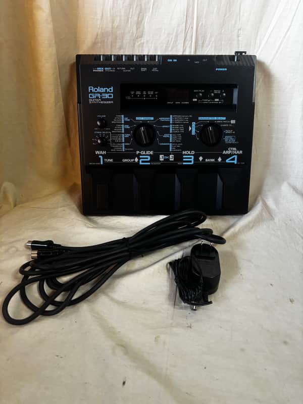 Roland GR-30 Guitar Synthesizer | Reverb Canada