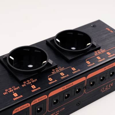 Joyo JP-07 Rechargeable Pedalboard Power Supply. New with Full Warranty! image 7