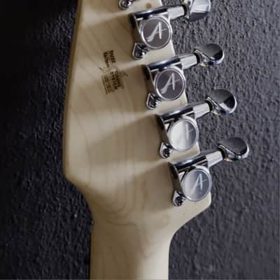Tom Anderson Drop Top image 5