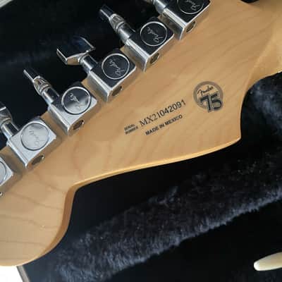Fender Stratocaster ButtercreamYellow - SSS - Maple Neck + Fender ABS Molded Hard Case image 8