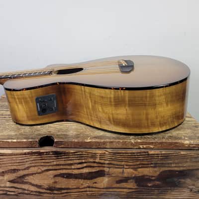Breedlove Pursuit Exotic S Concerto Bass CE 2021 - Present - Amber Burst image 7