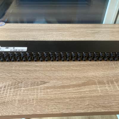 dbx PB48 48-Point TRS Patchbay 2010s - Black image 8