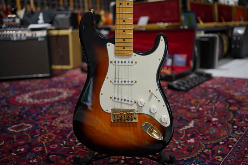 Fender 60th Anniversary American Vintage '54 Stratocaster Sunburst