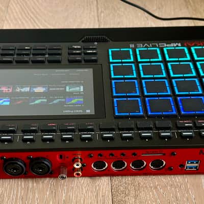 Akai MPC Live III Standalone Sampler/ Sequencer 2025 - Present - Black PLUS Samsung 4 Terabyte SSD Internal Drive Installed image 5