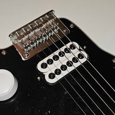 Squier Affinity Jazzmaster Tom Delonge Inspired 2023 - White image 9