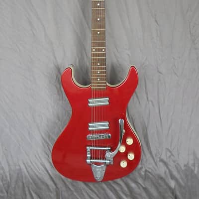 Danelectro Hodad  Metallic Red w/ Bigsby-Style Tremolo image 2