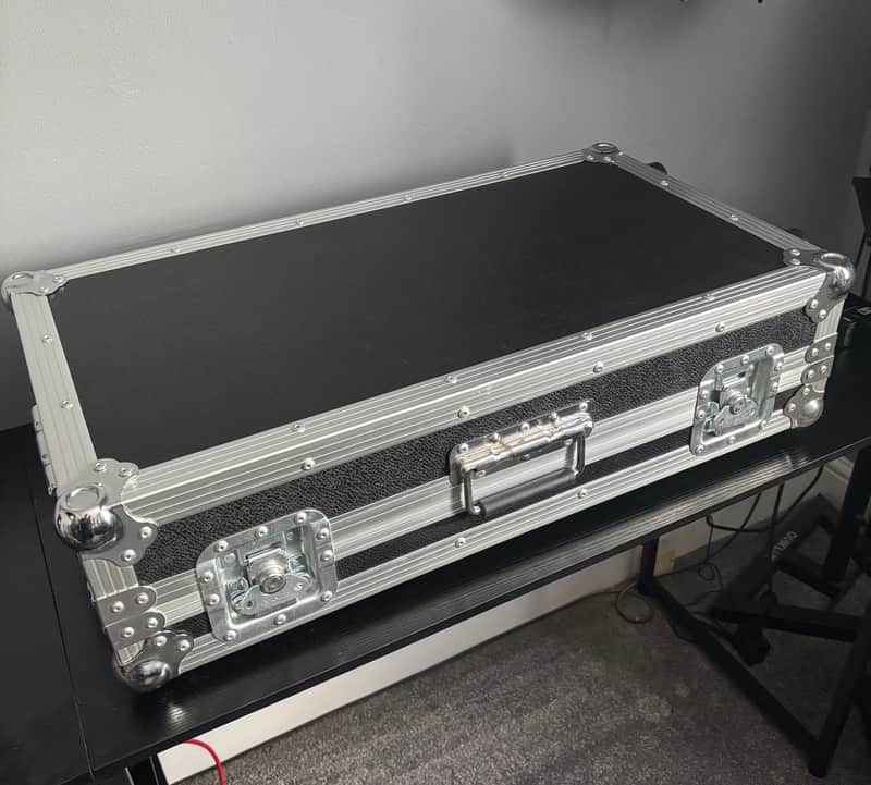 Pedalboard and Flight Case image 1
