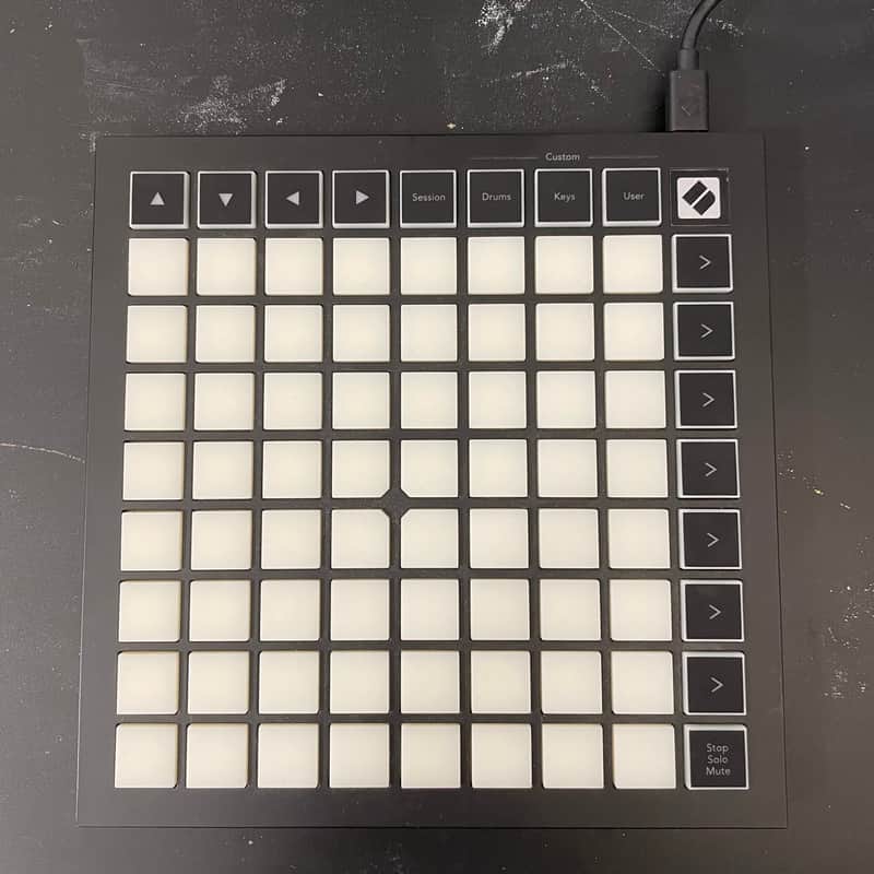 Novation Launchpad Mini MKIII Pad Controller 2019 - Present - Black image 1