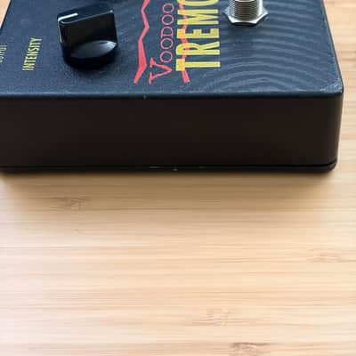 Voodoo Lab Tremolo Pedal 2-Knob 1995 image 6
