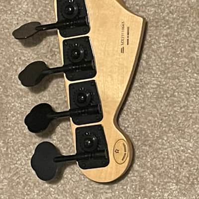 Fender FSR Blackout Mustang Bass 2019 - Black image 3
