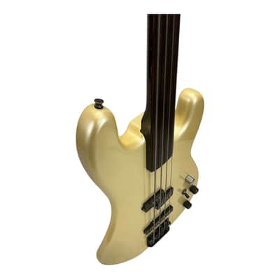 Used Fender Jazz Bass Special Fretless Bass Guitar Yellow 4-String image 3