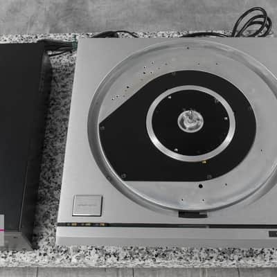 Technics SP-10MK2 Direct Drive turntable w/SH-10E in Very Good Condition + image 3