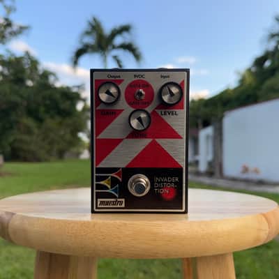 Maestro Invader Distortion 2022 - Present - Red Graphic image 1