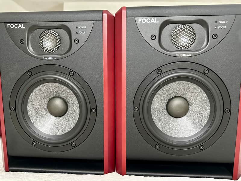 Focal Solo6 ST6 Active Studio Monitor (Pair) 2022 - Present - Red image 1