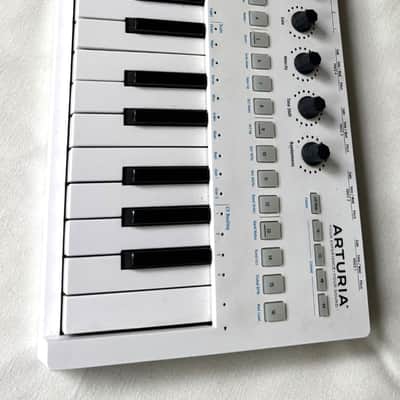 Arturia KeyStep Pro 37-Key MIDI Controller 2020 - Present - White