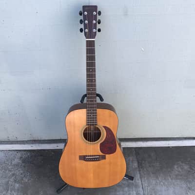 Martin D-16 H 1992 Natural image 1