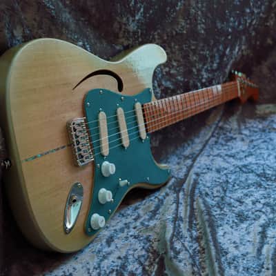 GB Liuteria Traditional Strato semi hollow green image 8