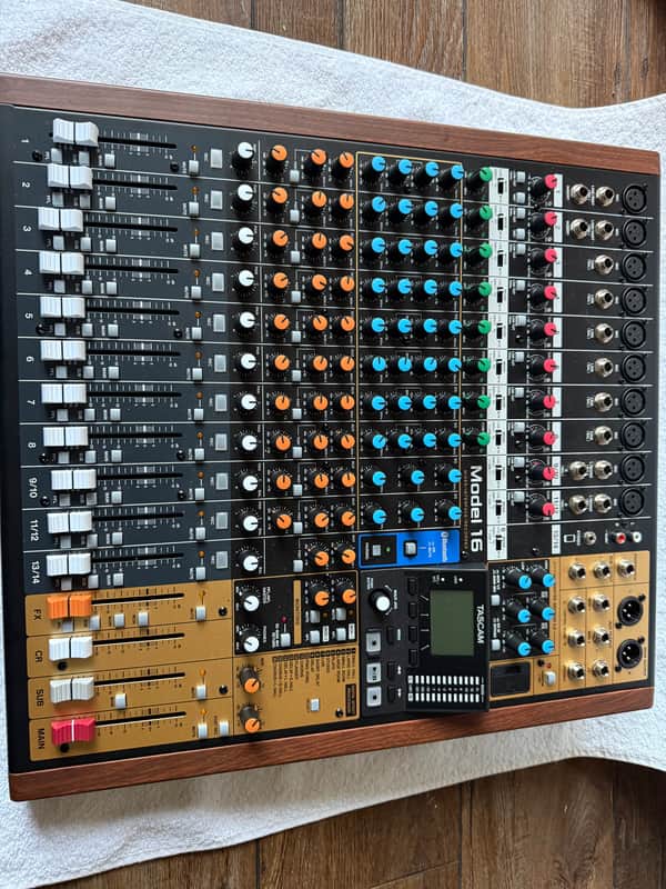 TASCAM Model 16 Multitrack Recorder / Mixer / Audio Interface 2019 - Present - Black with Wood Cheeks image 1