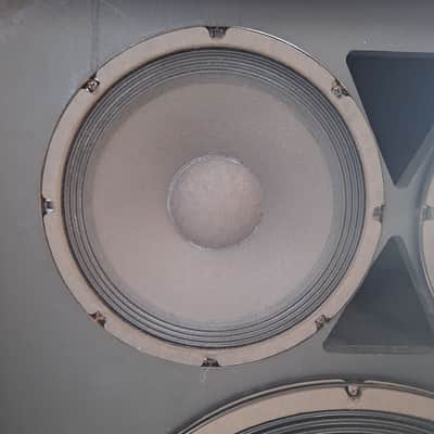 Fender BXR Spectrum 1x18" + 2x10" image 3